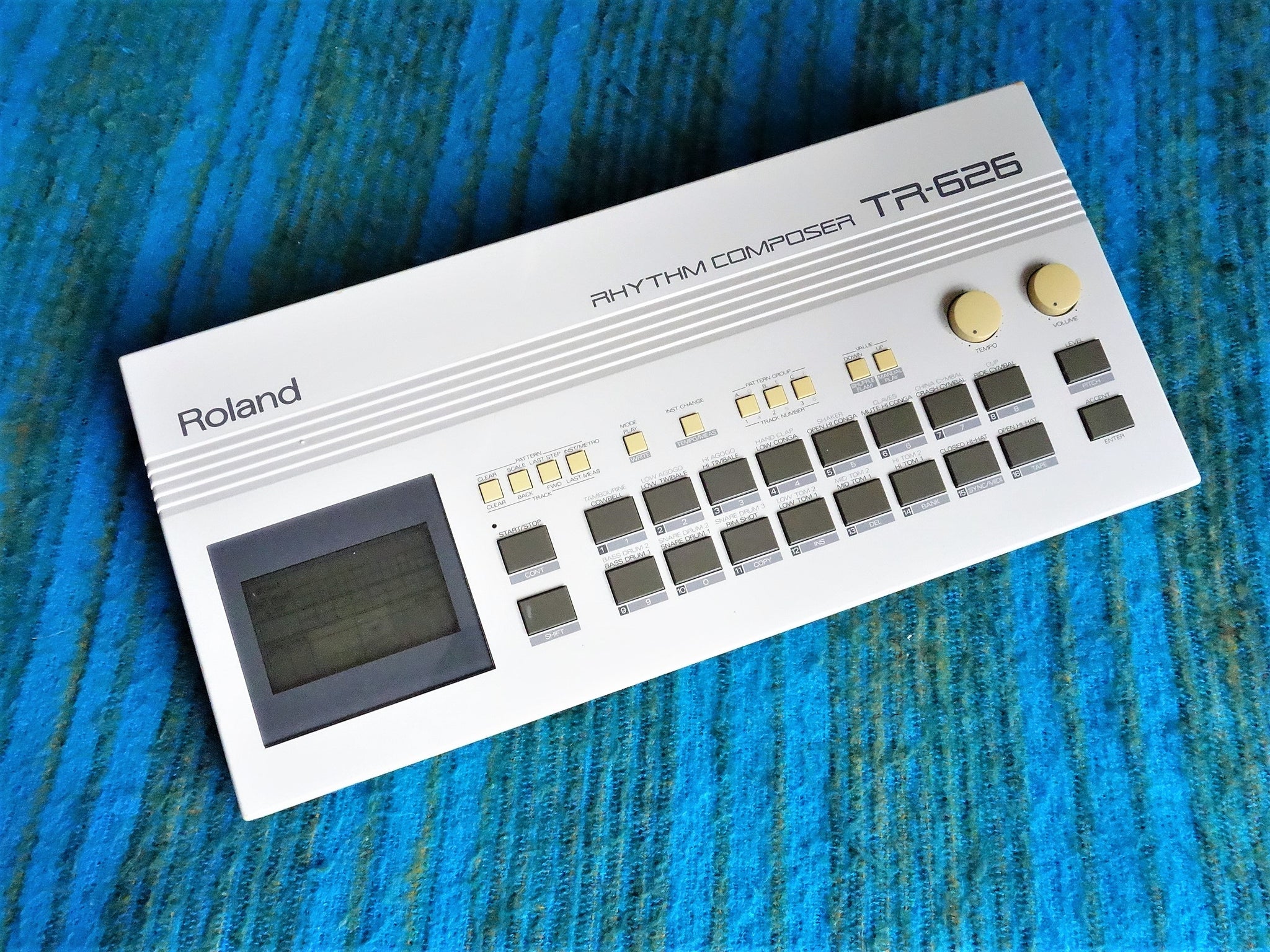 Roland TR-626 Rhythm Composer Drum Machine w/ AC Adapter - H065