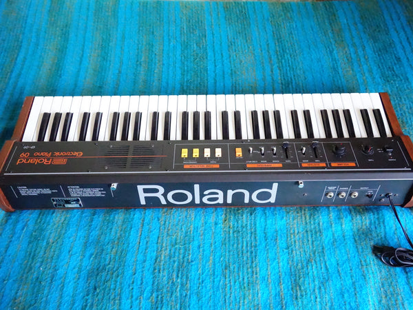 Roland EP-09 Electronic Piano - Early 80's Analog Synthesizer - H063