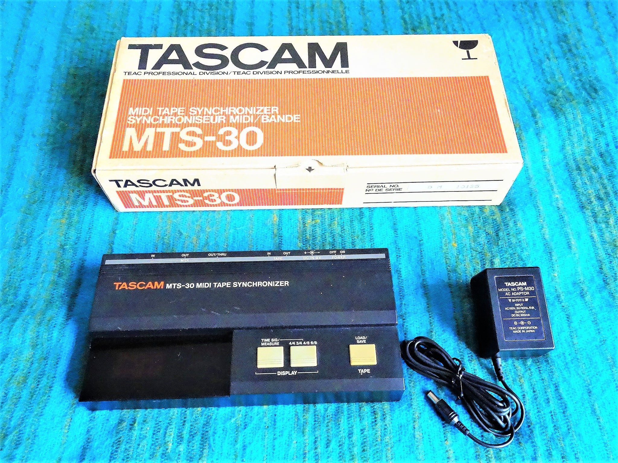TASCAM MTS-30 MIDIテープシンクロナイザー(ジャンク) DSC04160_2048x.jpg?v=1685442453