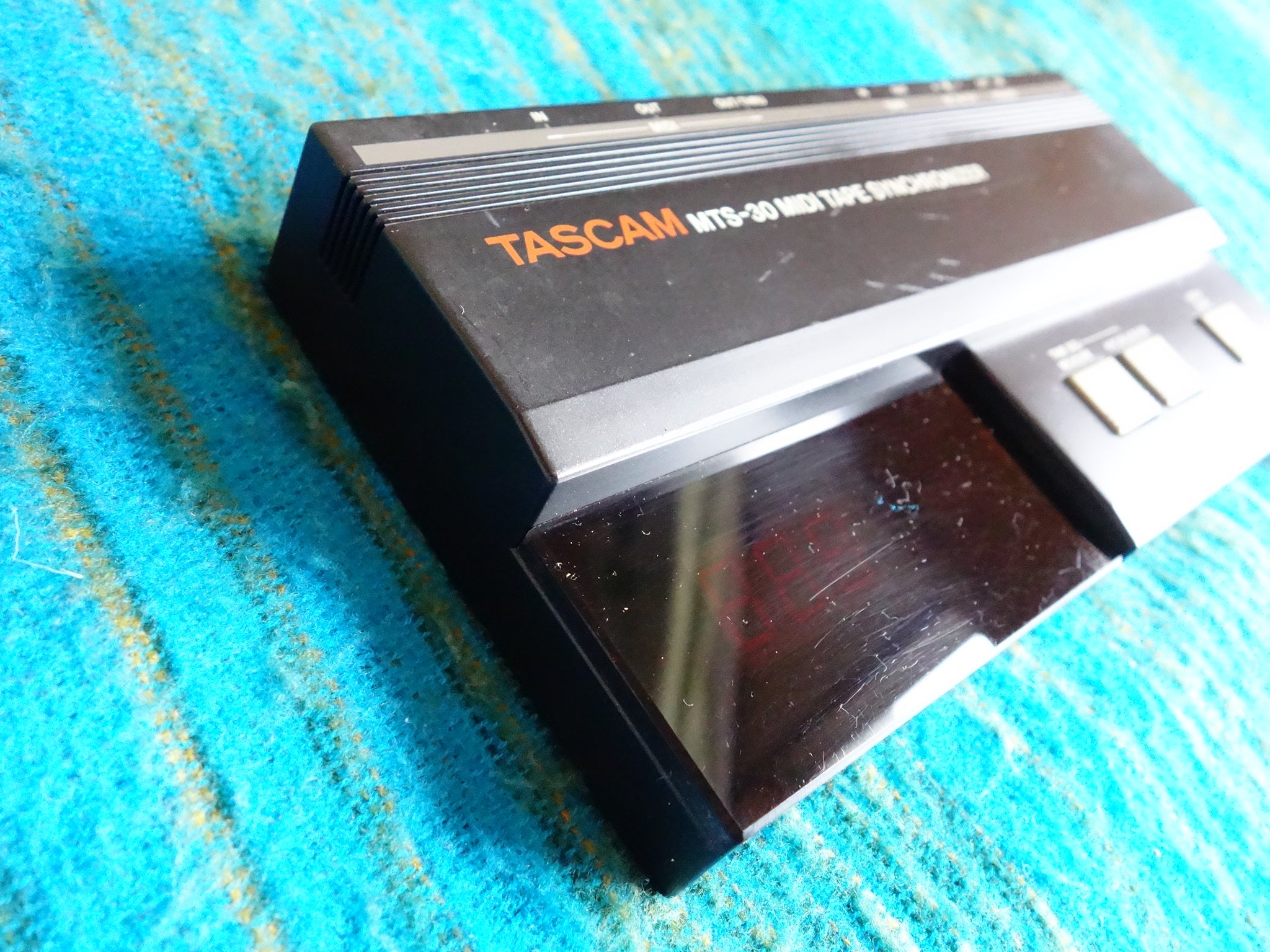 Tascam MTS-30 Midi Tape Synchronizer w/ Original Box, AC