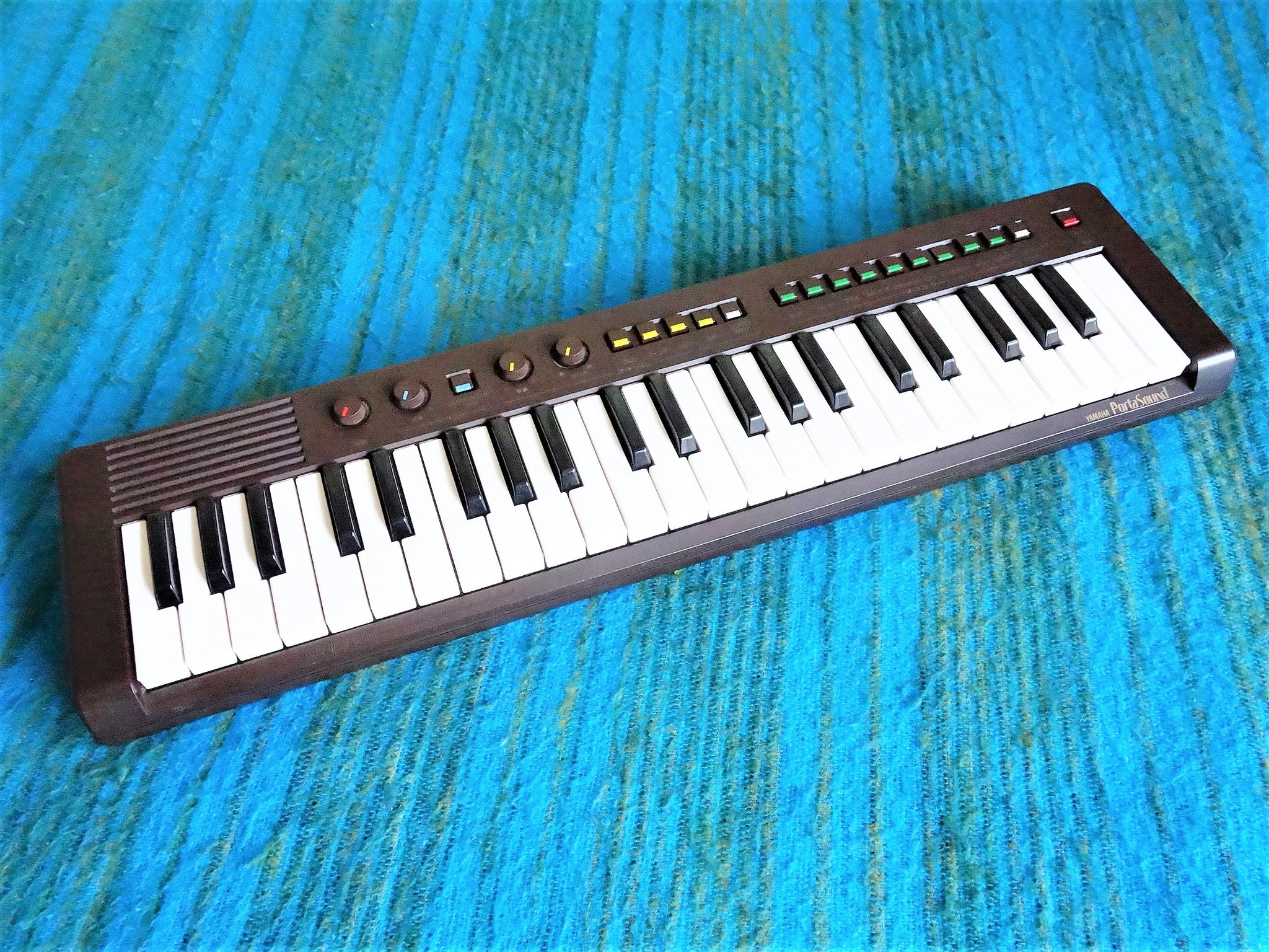 Yamaha PS-3 Review - YouTube