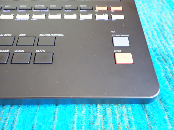 Yamaha RX15 Digital Rhythm Programmer / Drum Machine - I077