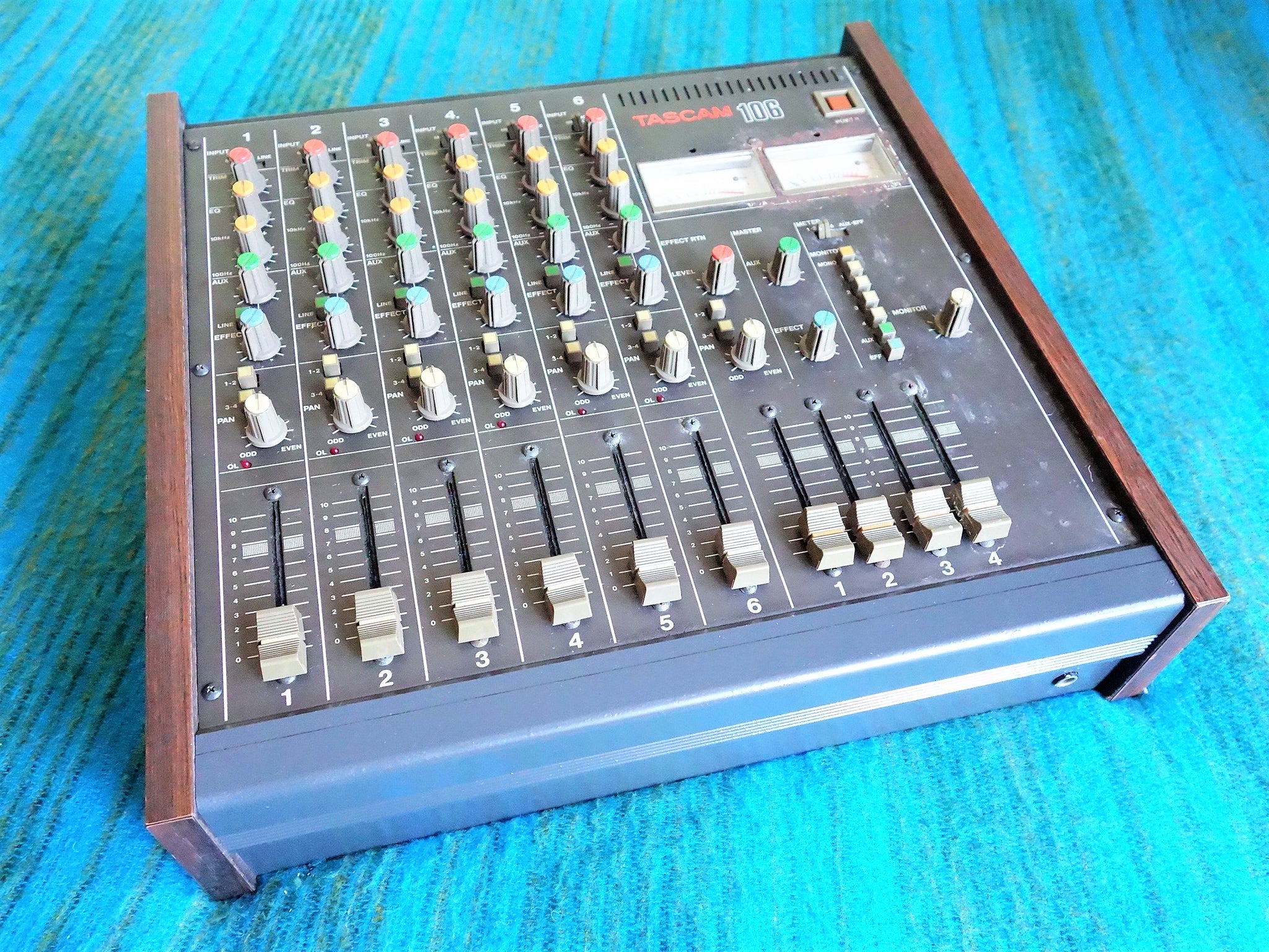 TASCAM タスカム アナログミキサー M-106 現状販売