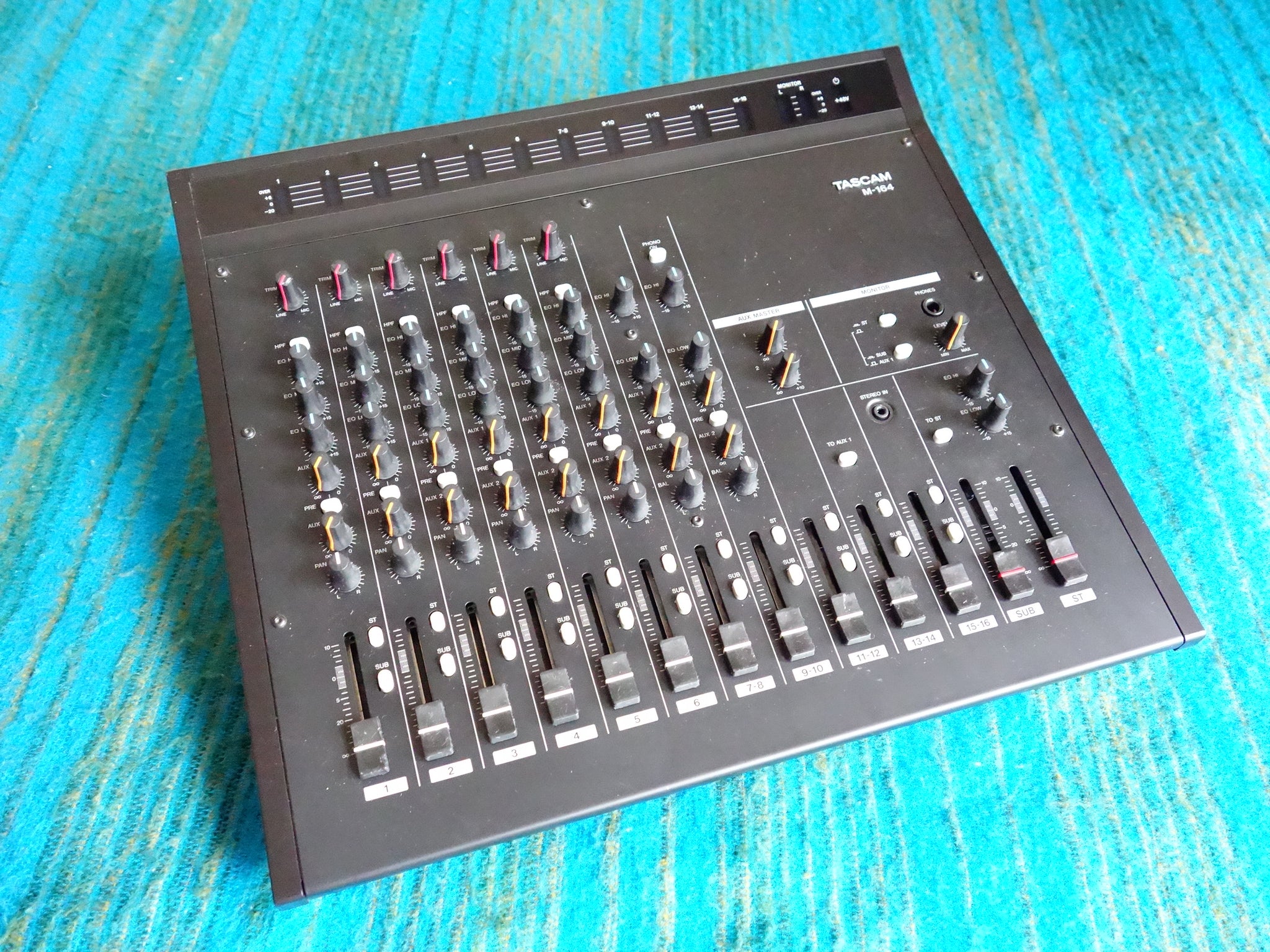 Tascam M-164 16 Channel Mixer - w/ AC Adapter - H137