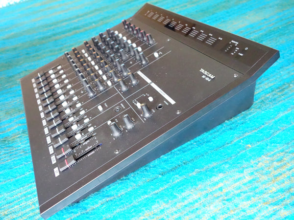 Tascam M-164 16 Channel Mixer - w/ AC Adapter - H137