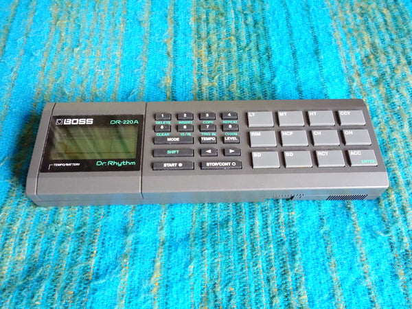 Boss DR-220A Dr. Rhythm Drum Machine w/ Case, Papers, Adapter - I079