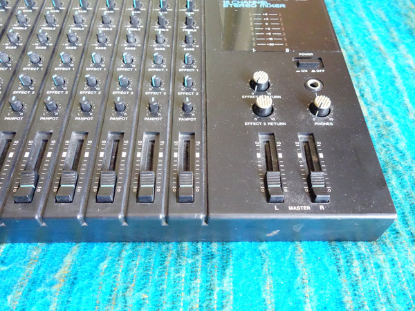 Boss BX-16 16 Channel Compact Stereo Mixer w/ AC Adapter - H142