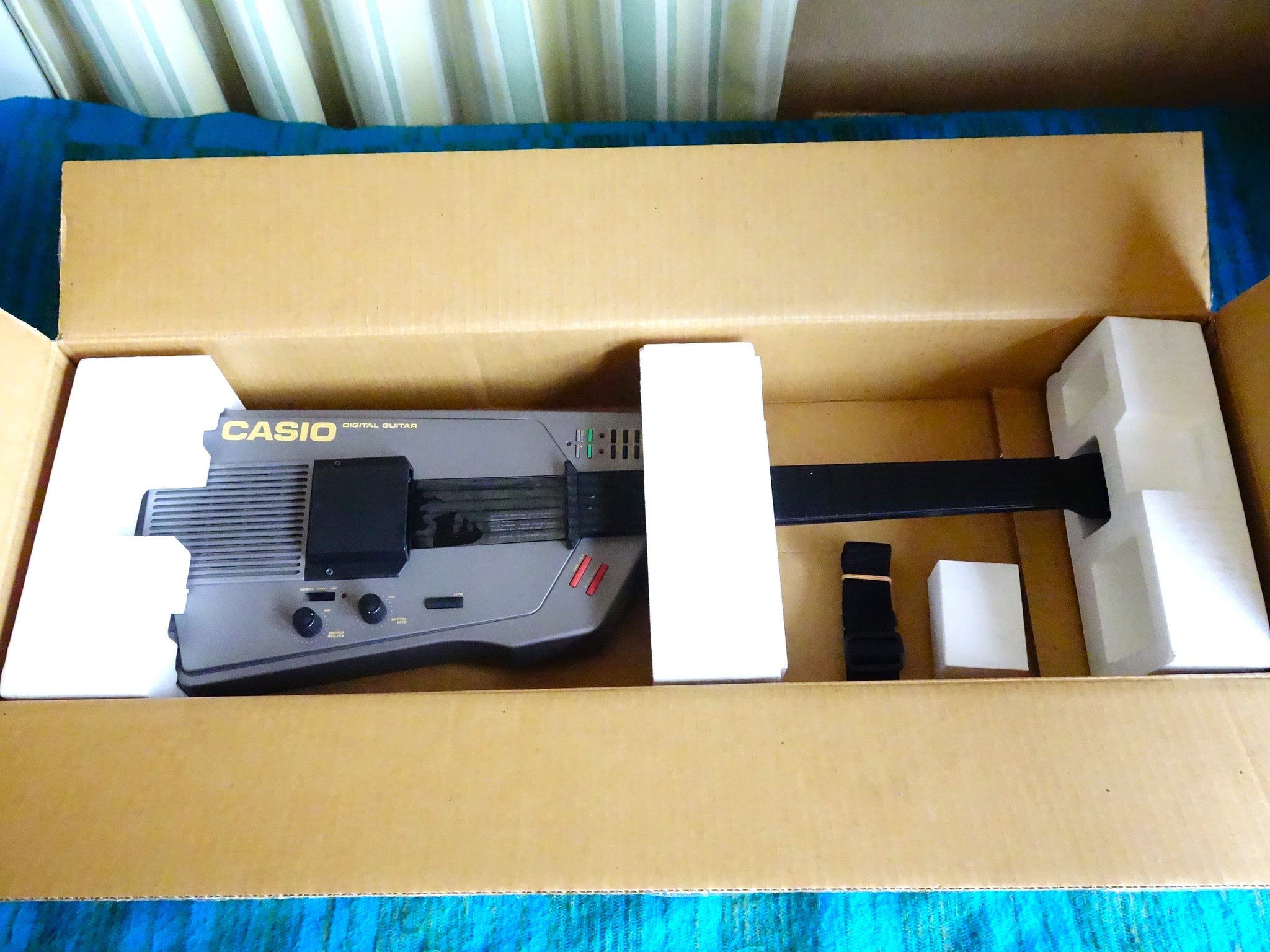 CASIO DG-7 Digital Guitar Synthesizer - Serviced - w/ Original Box