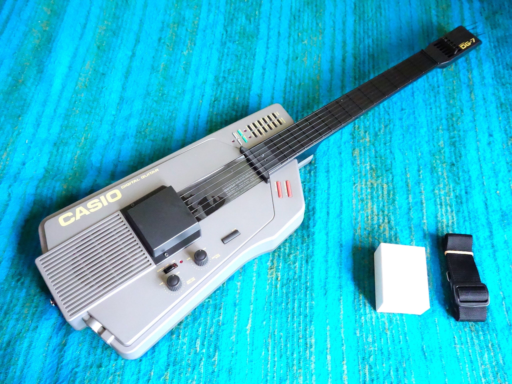 CASIO デジタルギター DG-7 グレー 説明書付 $_57.JPG?set_id=880000500F