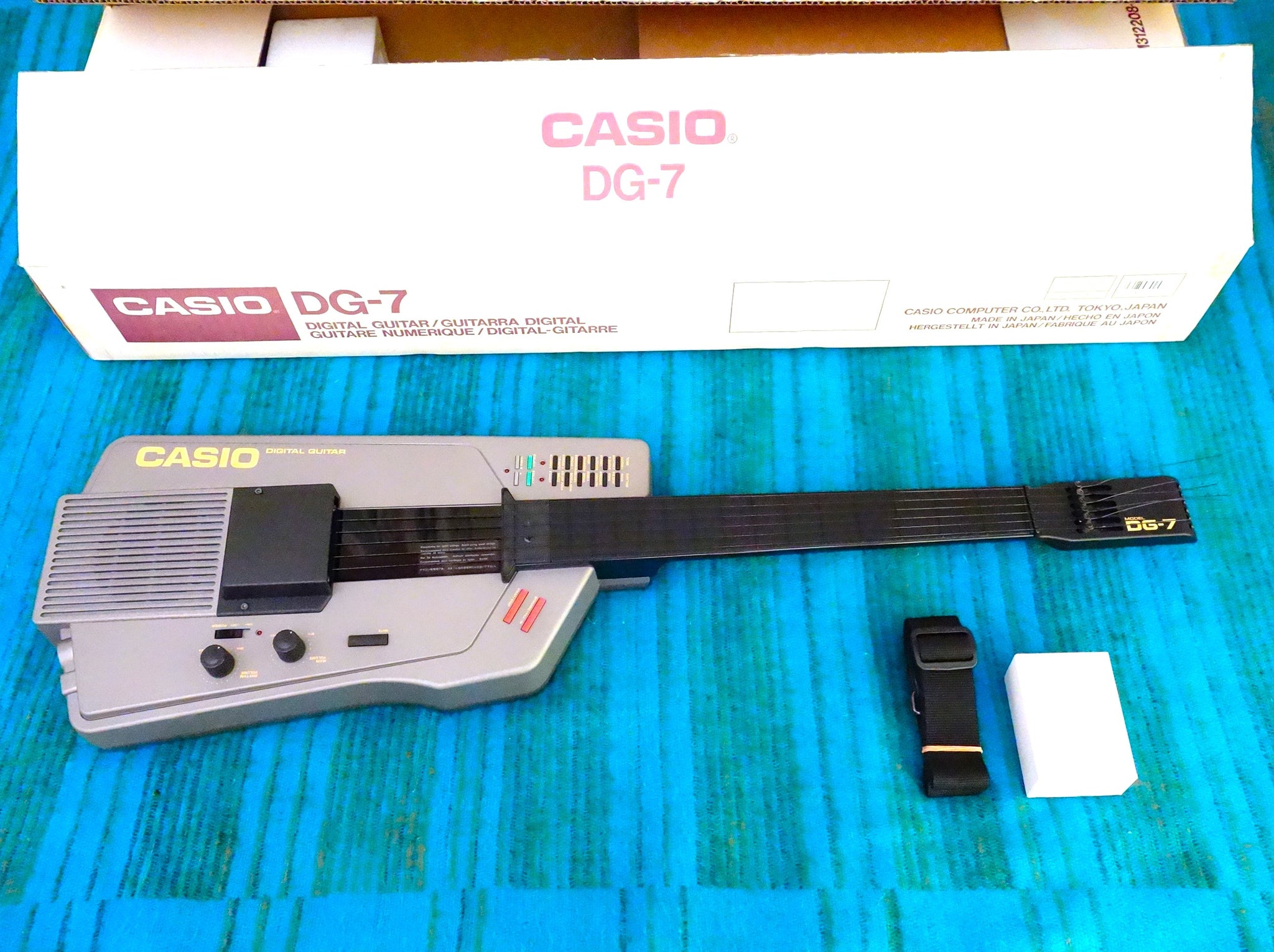 CASIO DG-7 Digital Guitar Synthesizer - Serviced - w/ Original Box, Strap, AC Adapter - H152