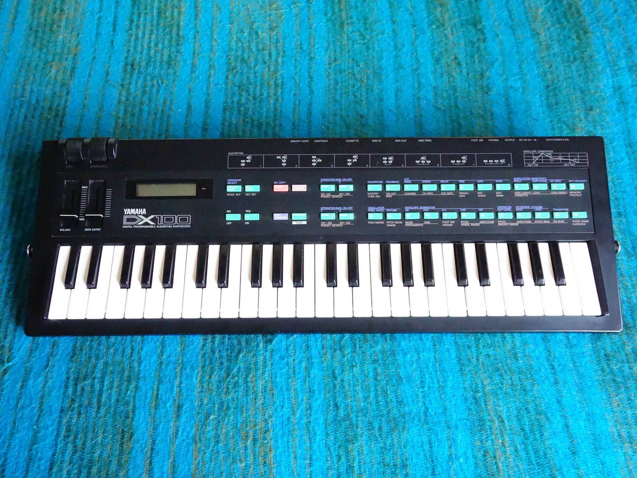 Yamaha DX100 Programmable Algorithm Synthesizer - 80's FM