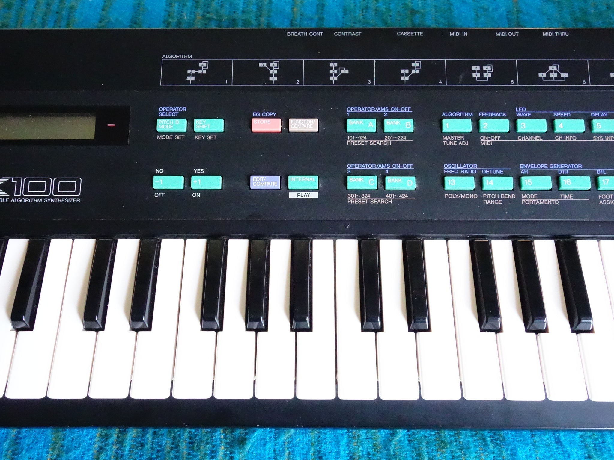 Yamaha DX100 Programmable Algorithm Synthesizer - 80's FM