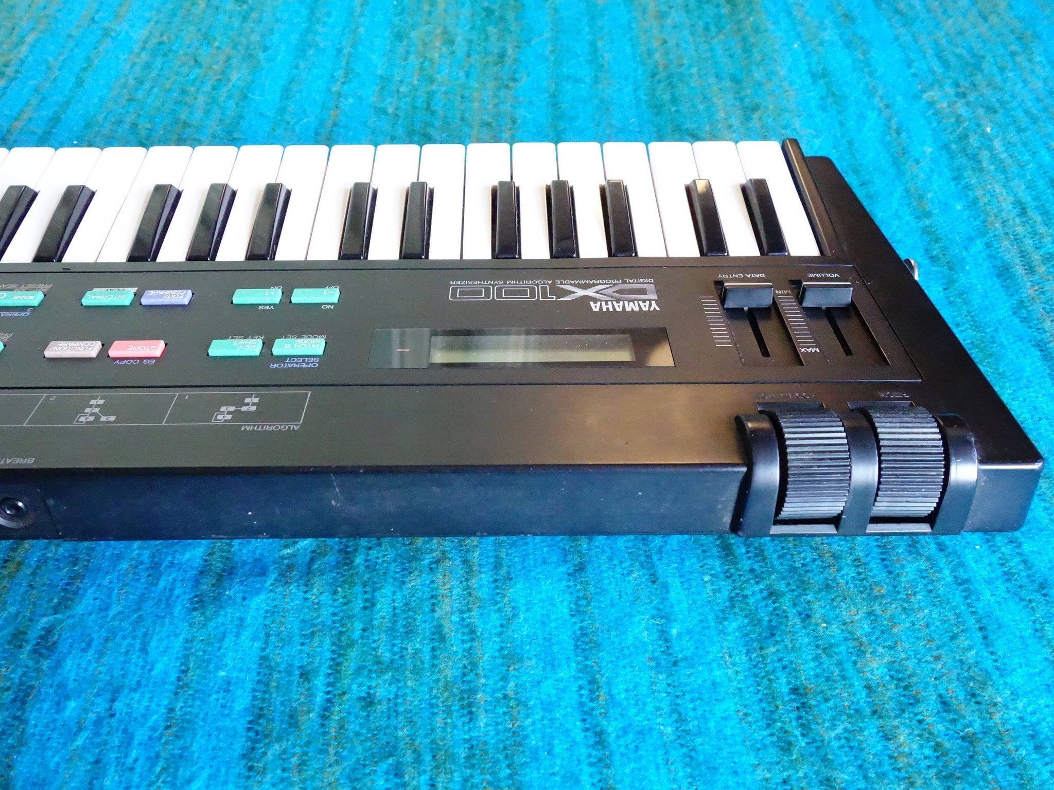 Yamaha DX100 Programmable Algorithm Synthesizer - 80's FM
