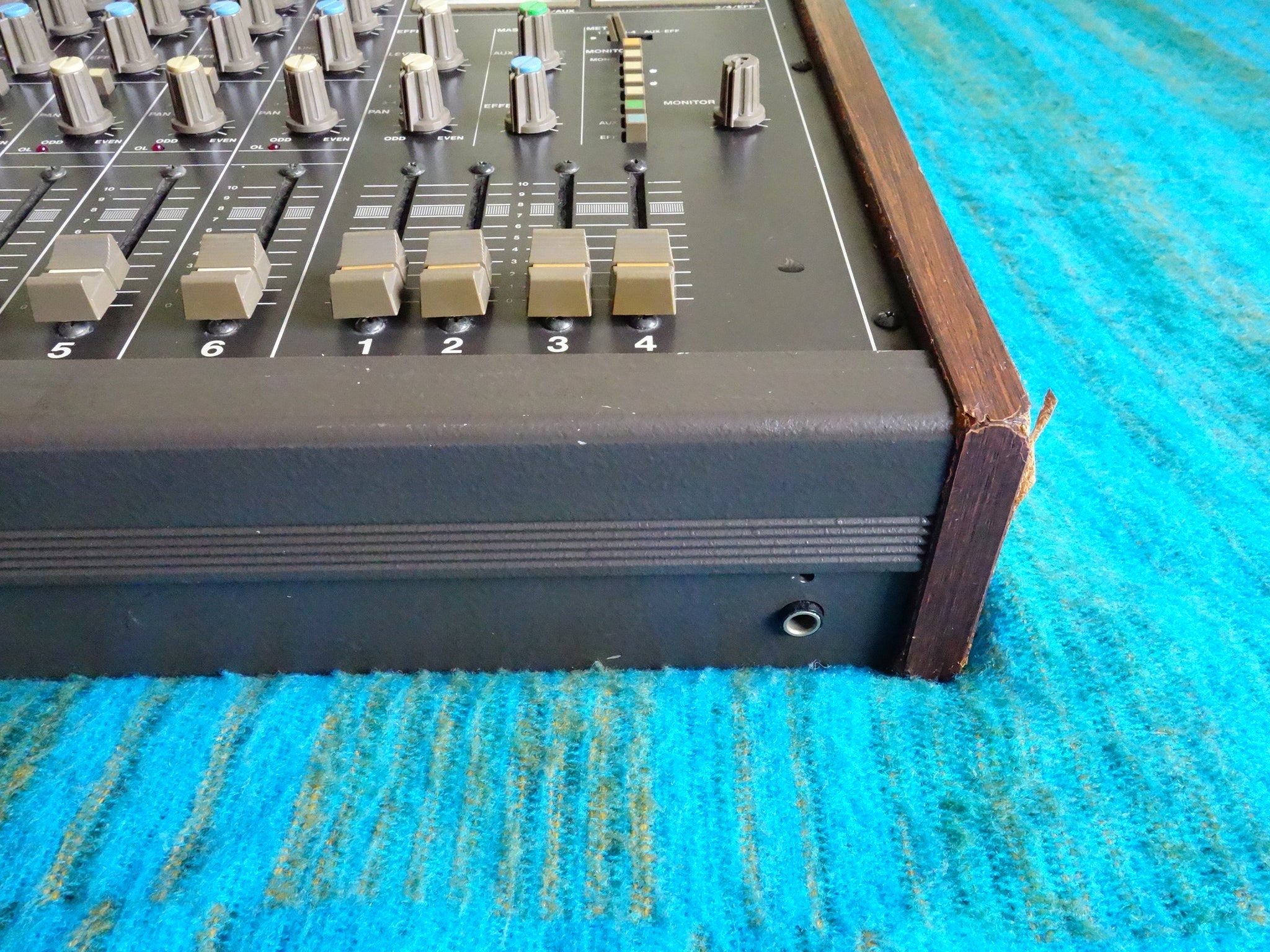 Tascam M-106 6 Channel Mixer - Serviced / Power Board