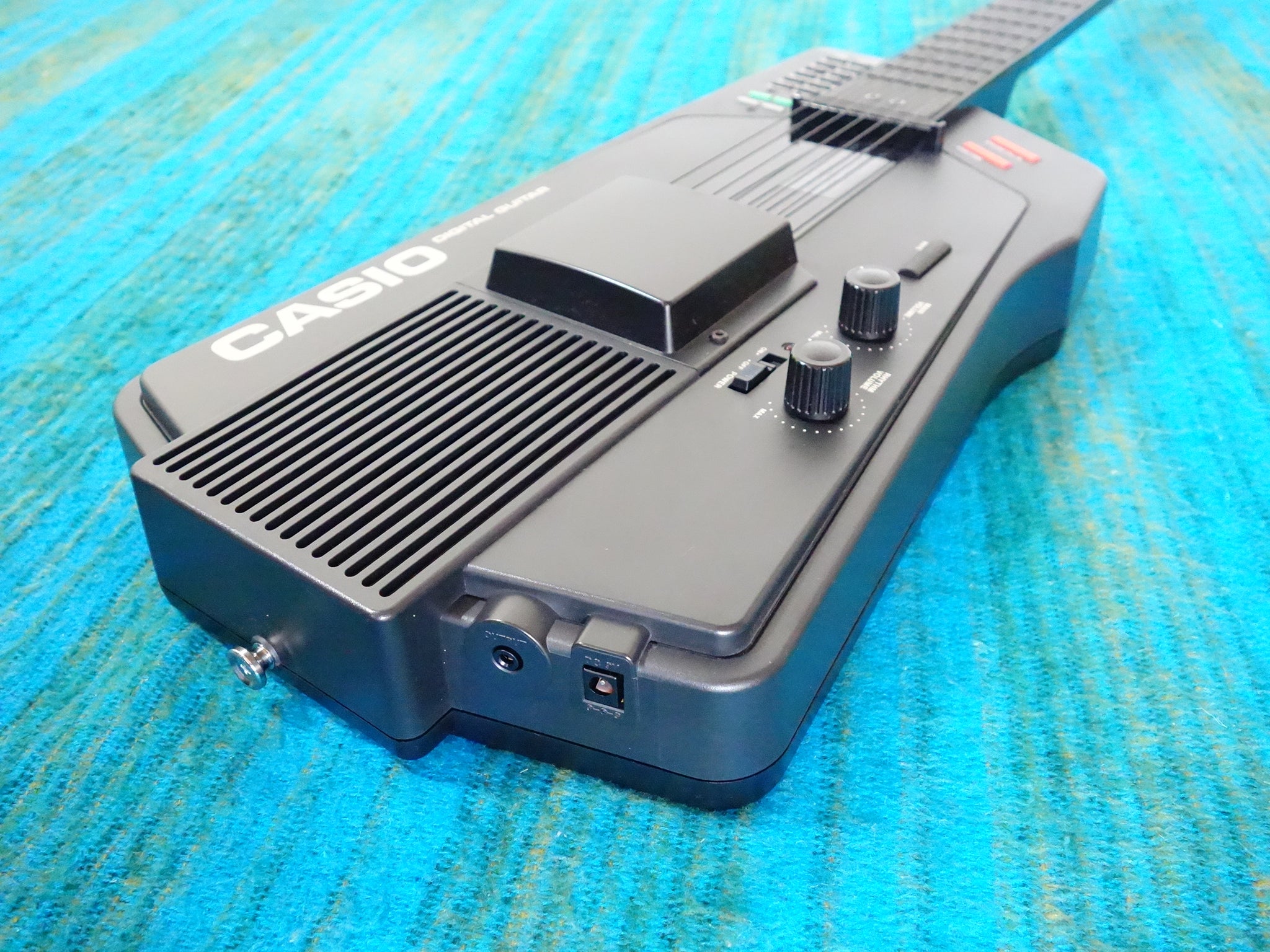 CASIO DG-1 Digital Guitar Synthesizer - Serviced - w/ AC