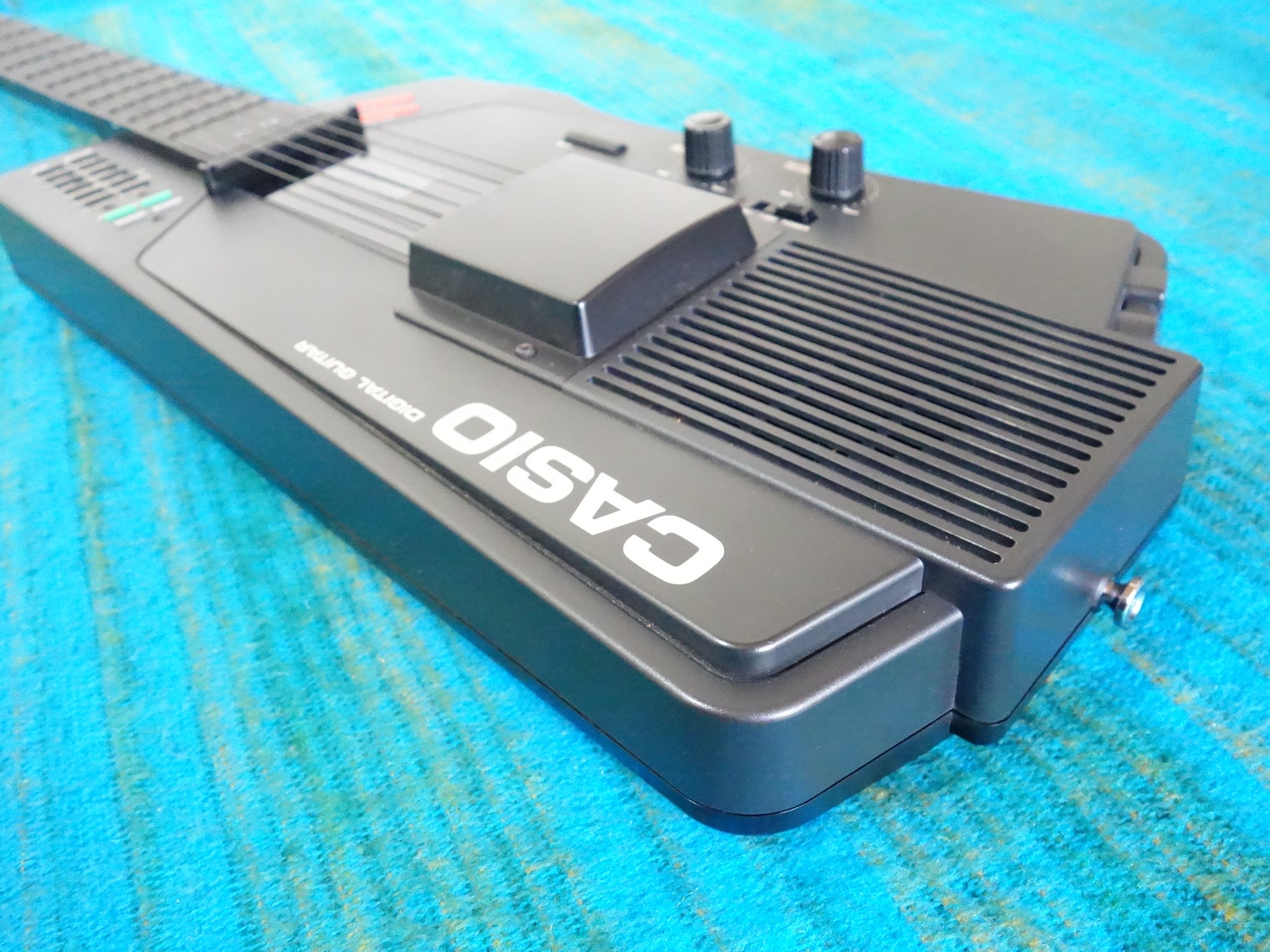 CASIO DG-1 Digital Guitar Synthesizer - Serviced - w/ AC Adapter