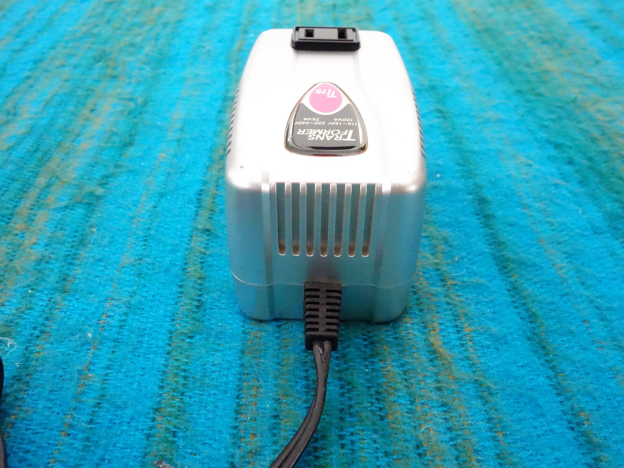 Kashimura TI-75 Step Down Transformer 110-240V to 100V 120w/75w