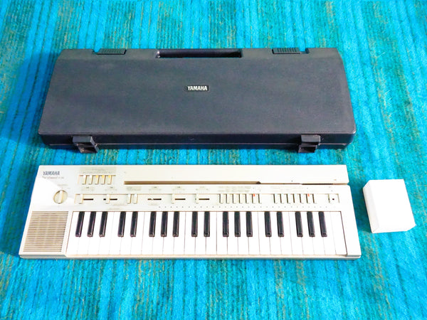 Yamaha PortaSound PC-100 Synthesizer - w/ Original Case, Adapter - J021