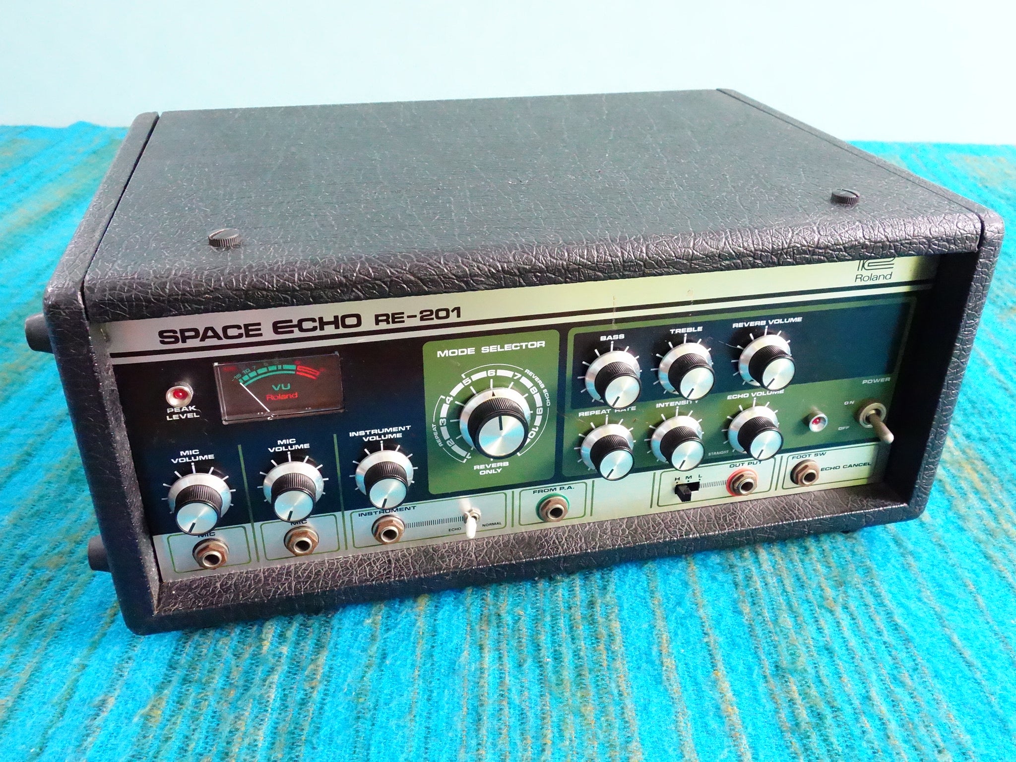 SPACE ECHO RE-201　最終値下げ Roland RE-201 Space Echo - 1983 Latest Model - Serviced