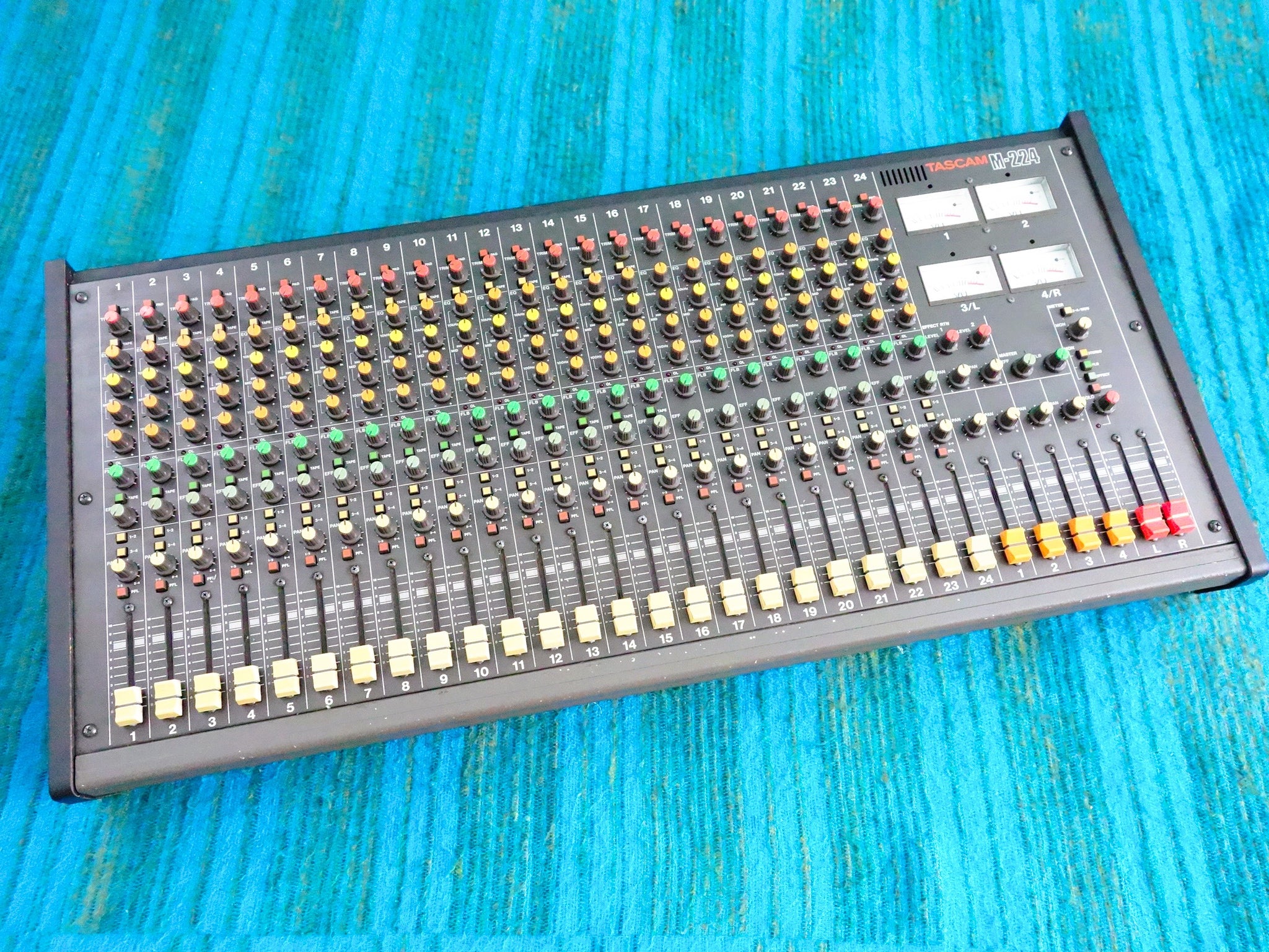 新品❤️TASCAM★M-224★madeinJapan★New Withbox Tascam M-224 24 Channel Analog Stereo Mixer 80's Vintage