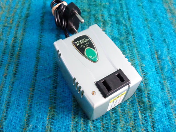 Kashimura TI-352 Step Down Transformer 220-240V to 100V 35w max - J061