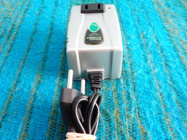 Kashimura TI-352 Step Down Transformer 220-240V to 100V 35w max - J061