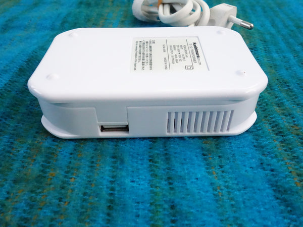 Kashimura TI-112 Step Down Transformer 220-240V to 100V 40w max - J082