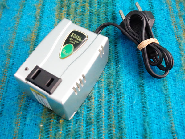 Kashimura TI-352 Step Down Transformer 220-240V to 100V 35w max - J085