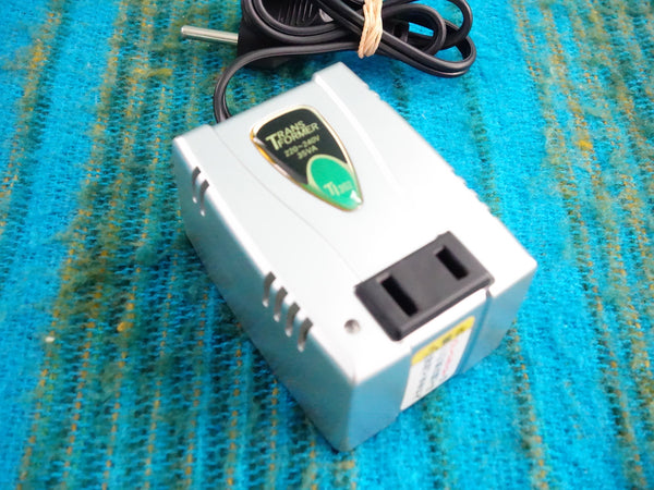 Kashimura TI-352 Step Down Transformer 220-240V to 100V 35w max - K005