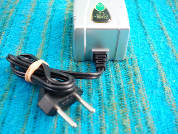Kashimura TI-352 Step Down Transformer 220-240V to 100V 35w max - K002