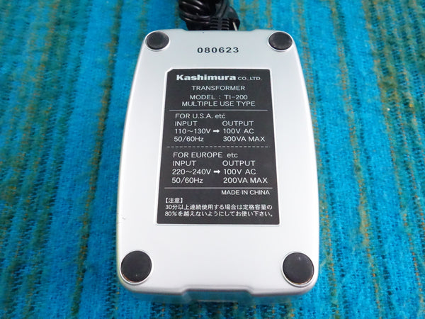 Kashimura TI-200 Step down Transformer 120/230V to 100V 300/200w max - K008