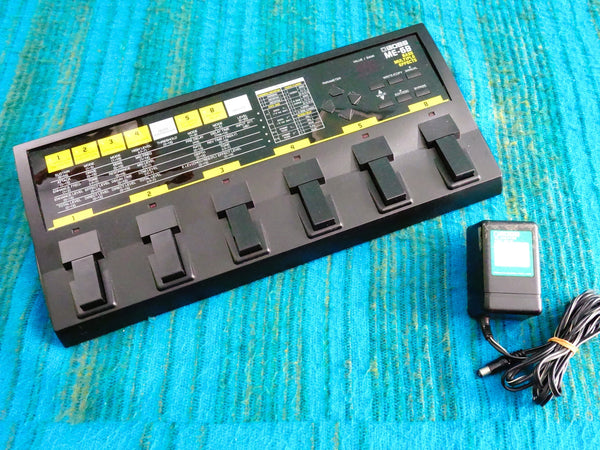 BOSS ME-6B Bass Multiple Effects w/ Adapter - 90's Pedal - K012