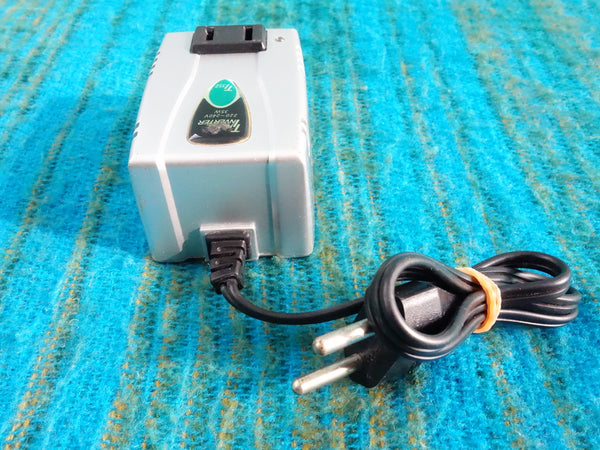 Kashimura TI-352 Step Down Transformer 220-240V to 100V 35w max - K022