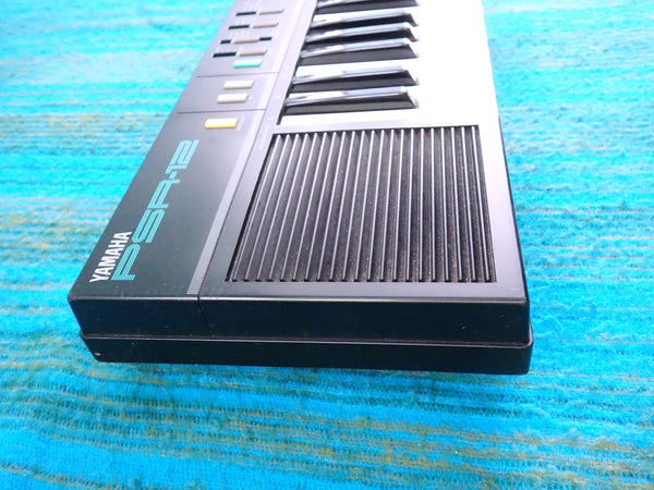 Yamaha PSR-12 Portatone FM Synthesizer - K026