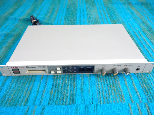 Akai professional XE8 MIDI Drum Expander Module - K030