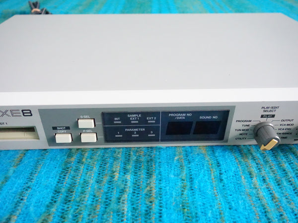 Akai professional XE8 MIDI Drum Expander Module - K030