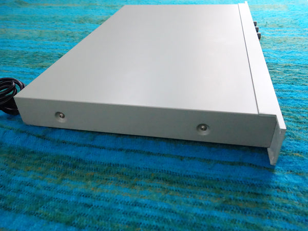 Akai professional XE8 MIDI Drum Expander Module - K030