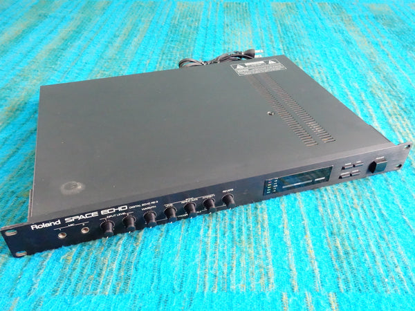 Roland RE-3 Digital Space Echo - Serviced / Recapped - K037