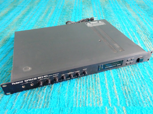 Roland RE-3 Digital Space Echo - Serviced / Recapped - K037