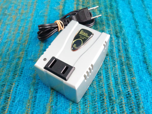 Kashimura TI-351 Step Down Transformer 110-130V to 100V 120w max - K033