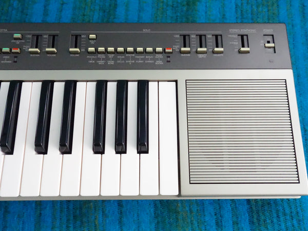 Yamaha PS-55 PortaSound Synthesizer - w/ Original Case, Adapter - K042