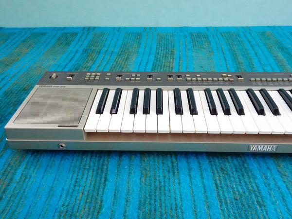 Yamaha PS-55 PortaSound Synthesizer - w/ Original Case, Adapter - K042
