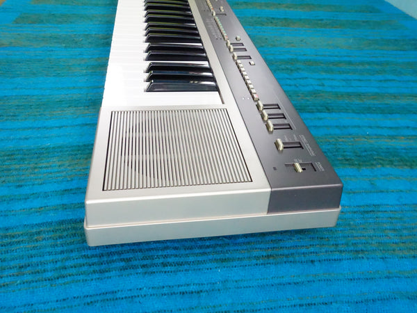 Yamaha PS-55 PortaSound Synthesizer - w/ Original Case, Adapter - K042