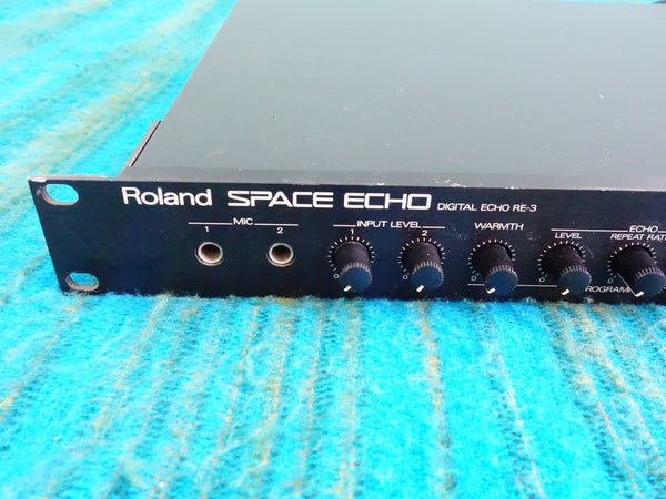 Roland RE-3 Digital Space Echo - Serviced - K053