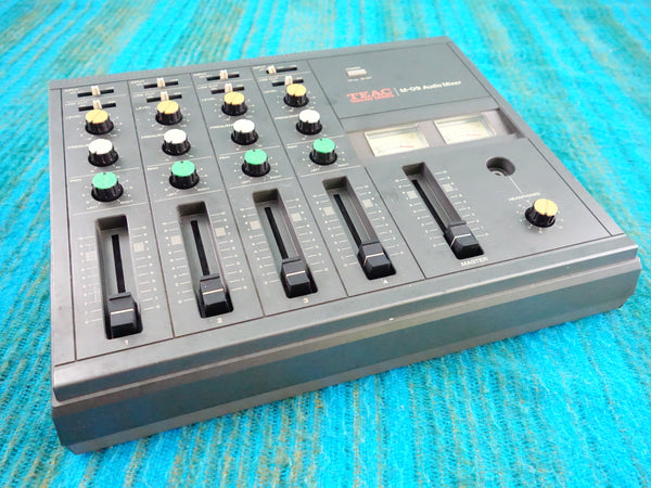 Teac Tascam Series M-09 Audio Mixer - 4 Stereo / 8 Channel - 80's Analog - K060