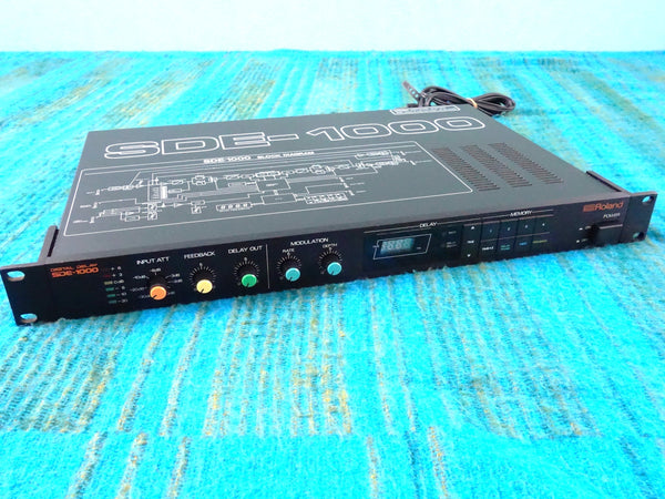 Roland SDE-1000 Digital Delay - 80's Rack Delay - K070