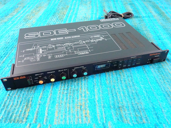 Roland SDE-1000 Digital Delay - 80's Rack Delay - K070