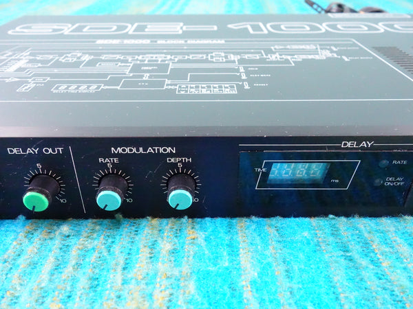 Roland SDE-1000 Digital Delay - 80's Rack Delay - K070