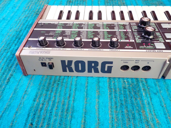 Korg microKORG Synthesizer/Vocoder - 37 Keys Analog Modeling Synthesizer - F294