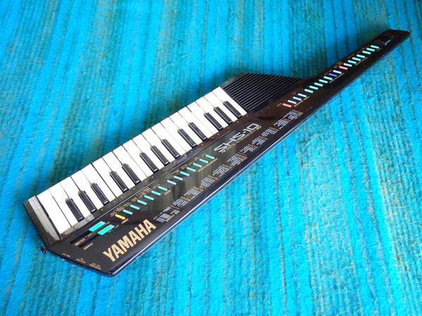Yamaha SHS-10 FM Digital Synthesizer / Keytar SHS-10B w/ AC Adapter - G47